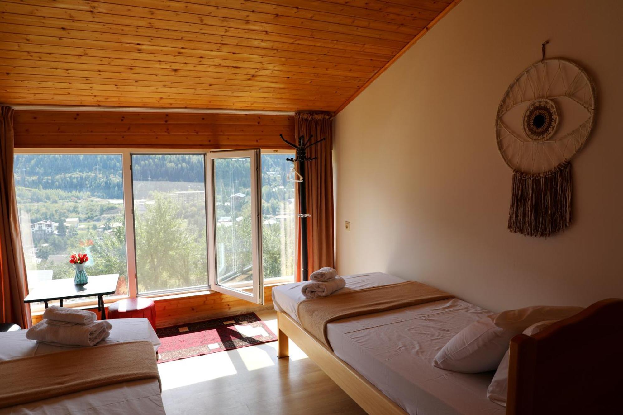 Nadia Guesthouse 메스티아 외부 사진