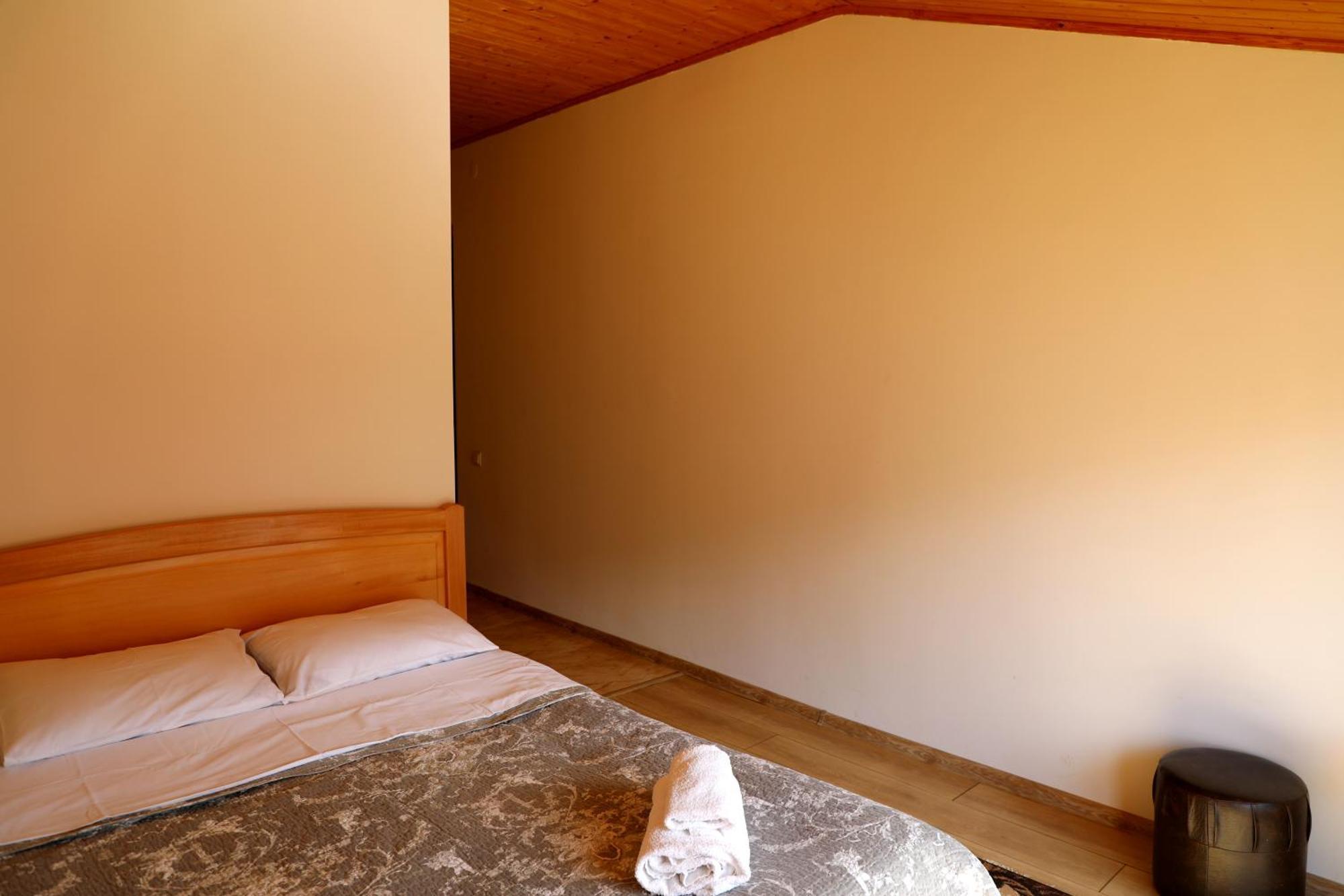 Nadia Guesthouse 메스티아 외부 사진
