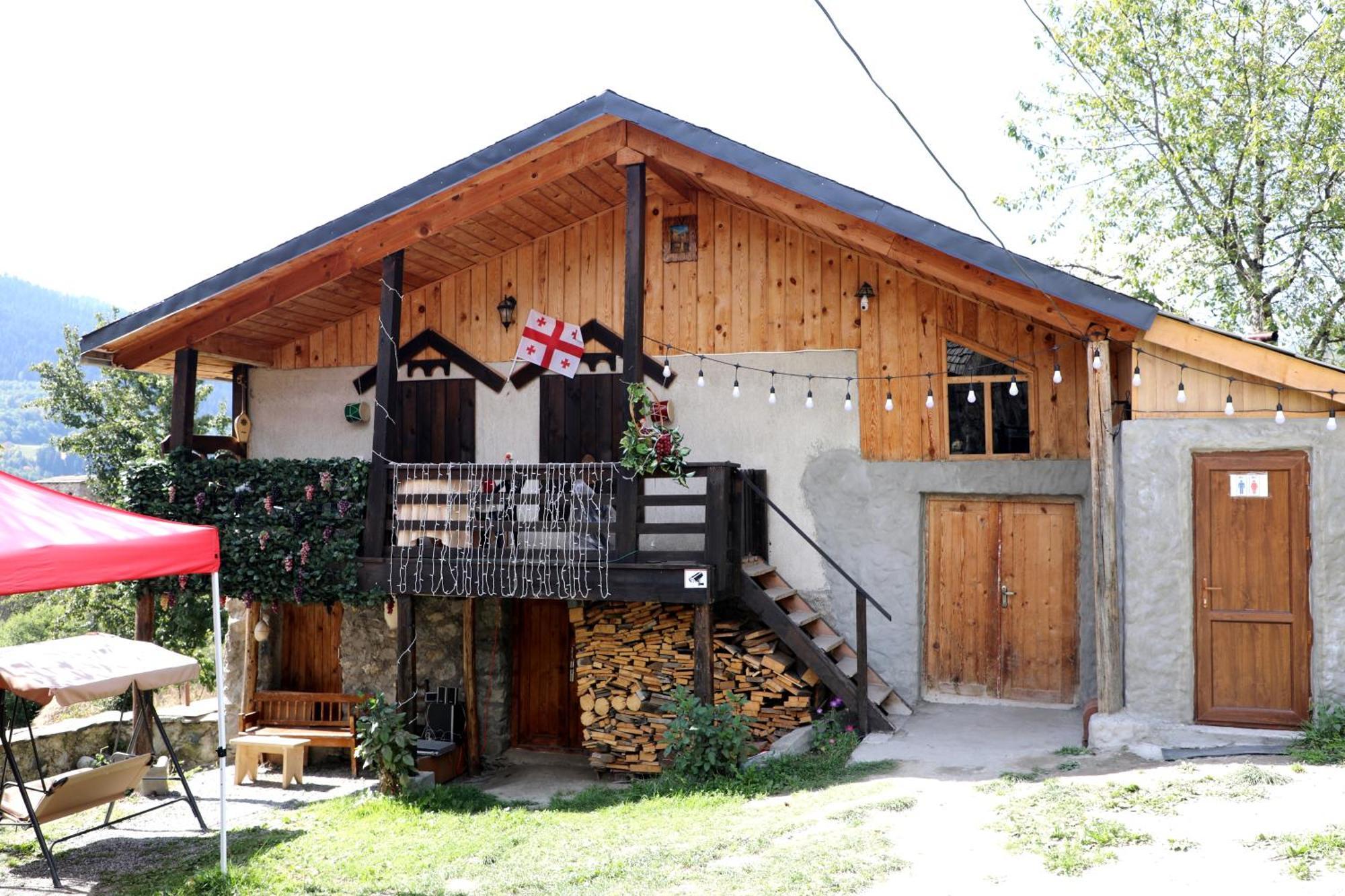 Nadia Guesthouse 메스티아 외부 사진