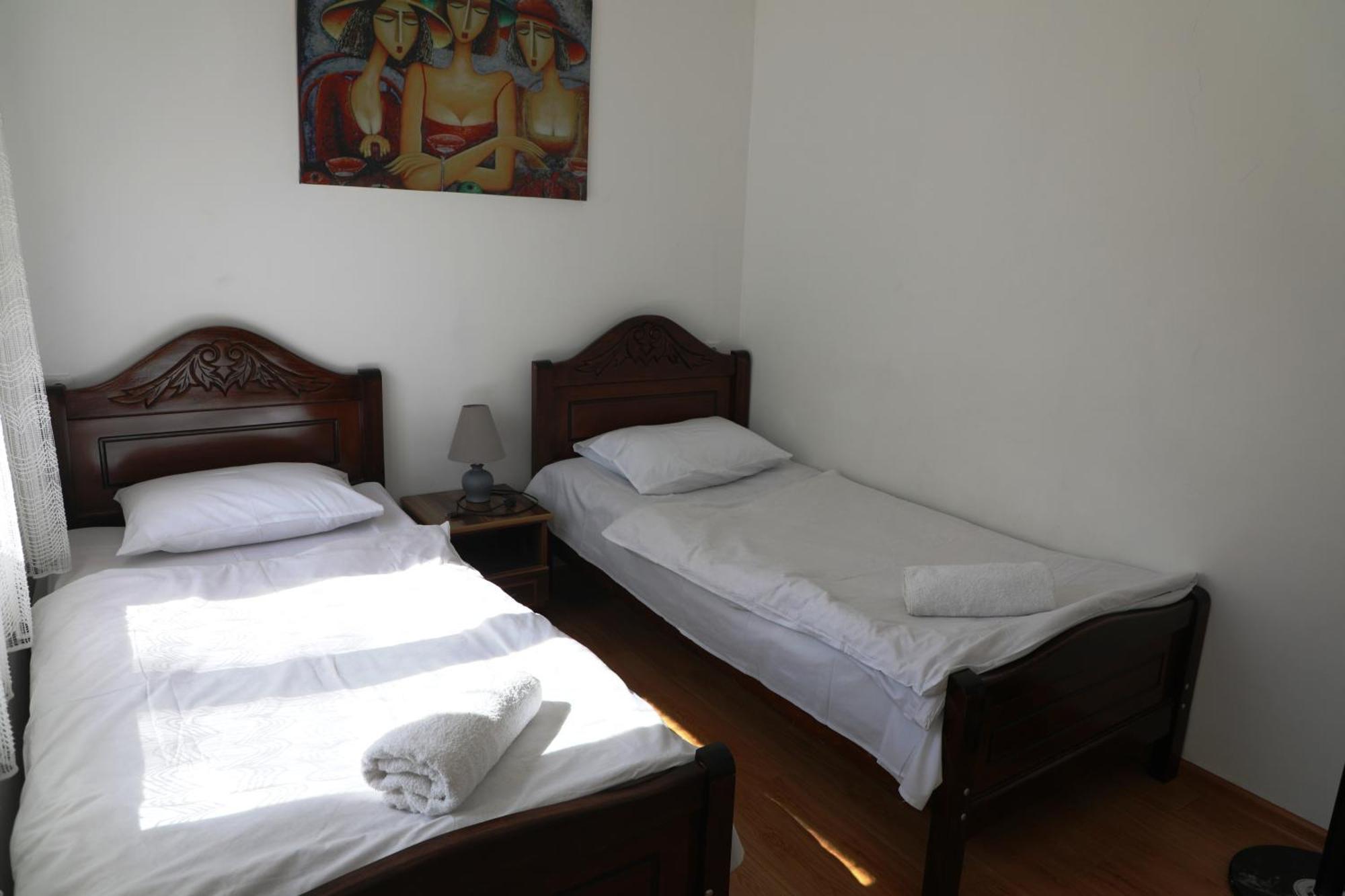 Nadia Guesthouse 메스티아 외부 사진
